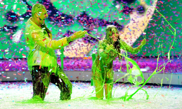 Dixie D'Amelio Gets SLIMED While Announcing the Kids' Choice Awards 2022  Hosts & Nominees! - Nickelodeon Kids' Choice Awards 2022 (Video Clip)