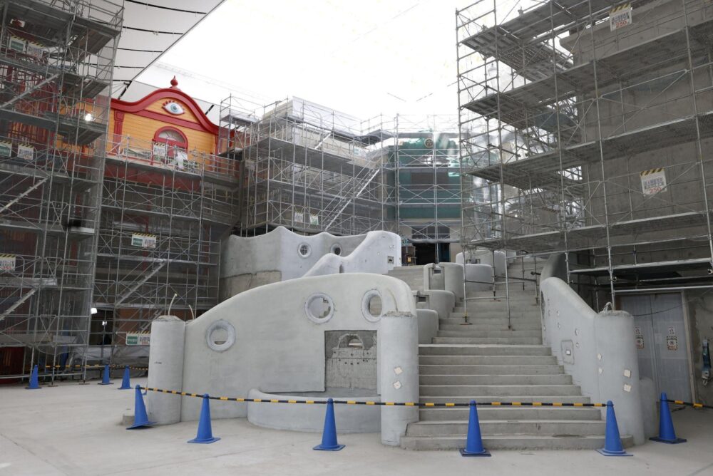 Ghibli Grand Warehouse construction